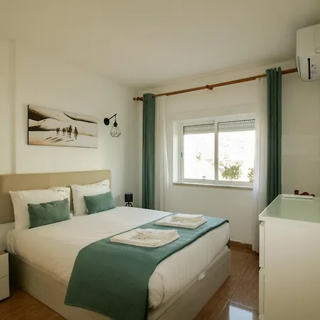 Flh Armacao Pera Beachside Bliss