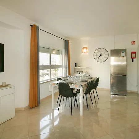 Flh Armacao Pera Beachside Bliss